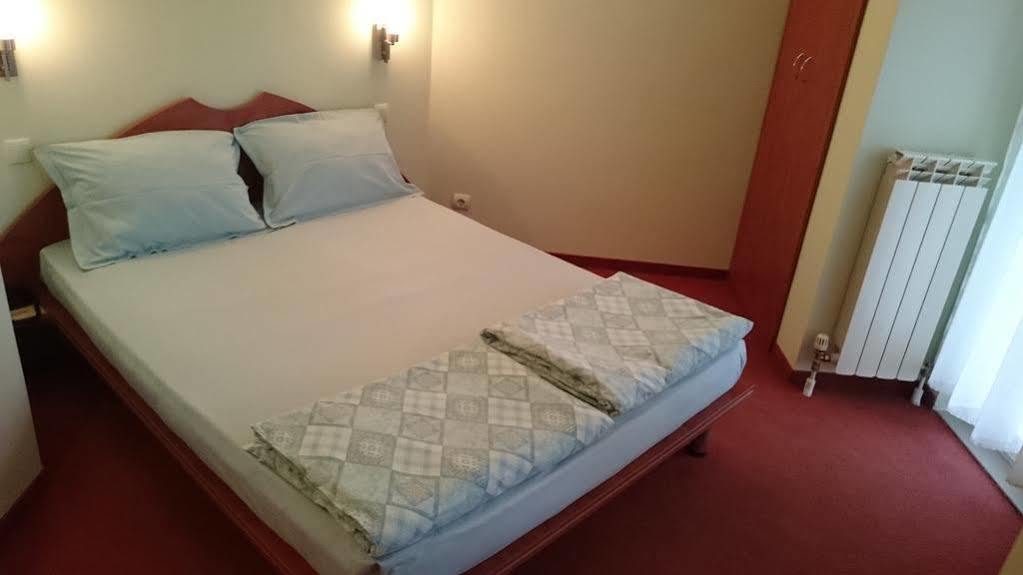 Classic Hotel Sofia Esterno foto